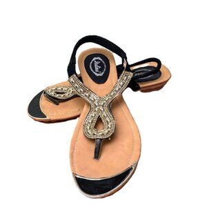 Women's size 8.5 Italina gold thong sandals EUC